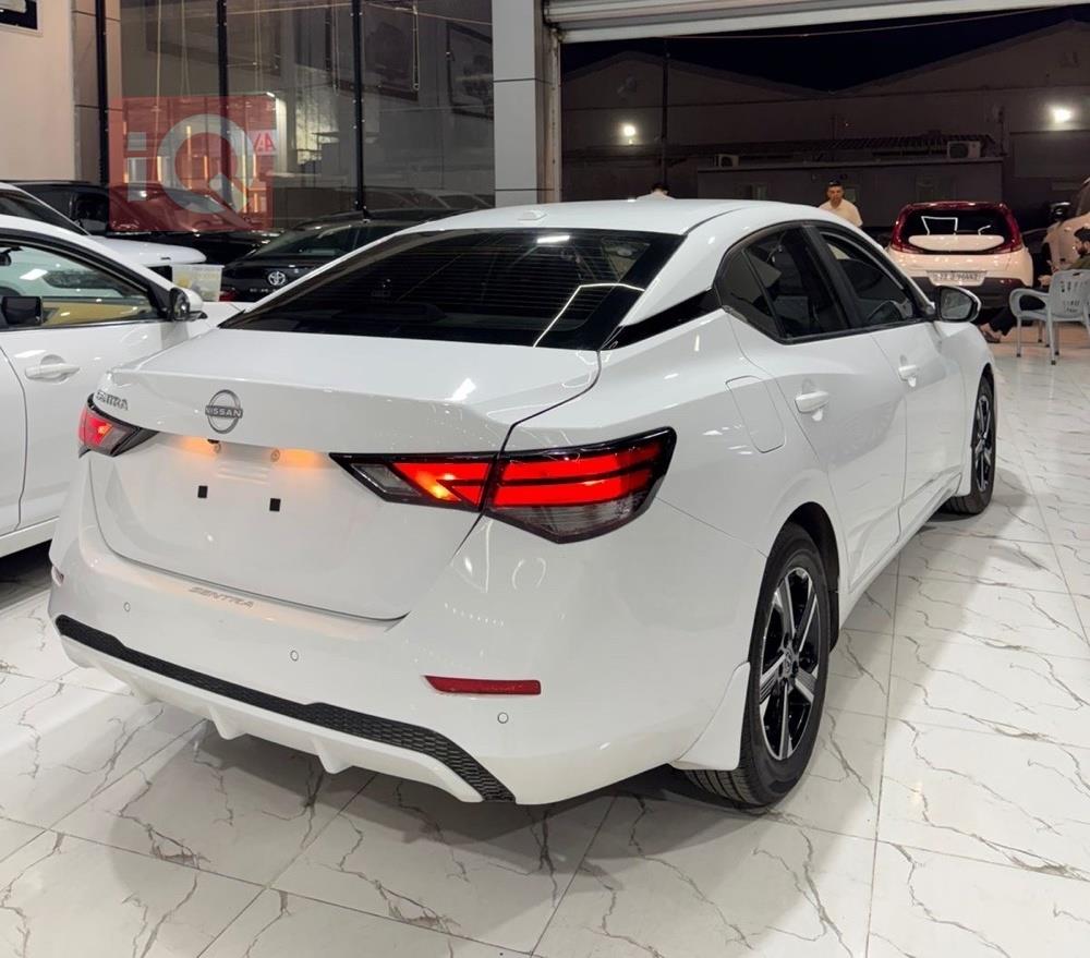 نيسان سنترا